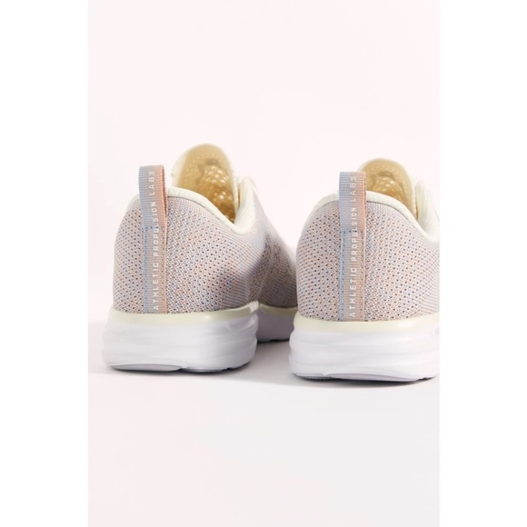New APL x Free People Techloom Pro 10.5 Gray Pink Lace-Up Lightweight Trainers - Picture 3 of 8